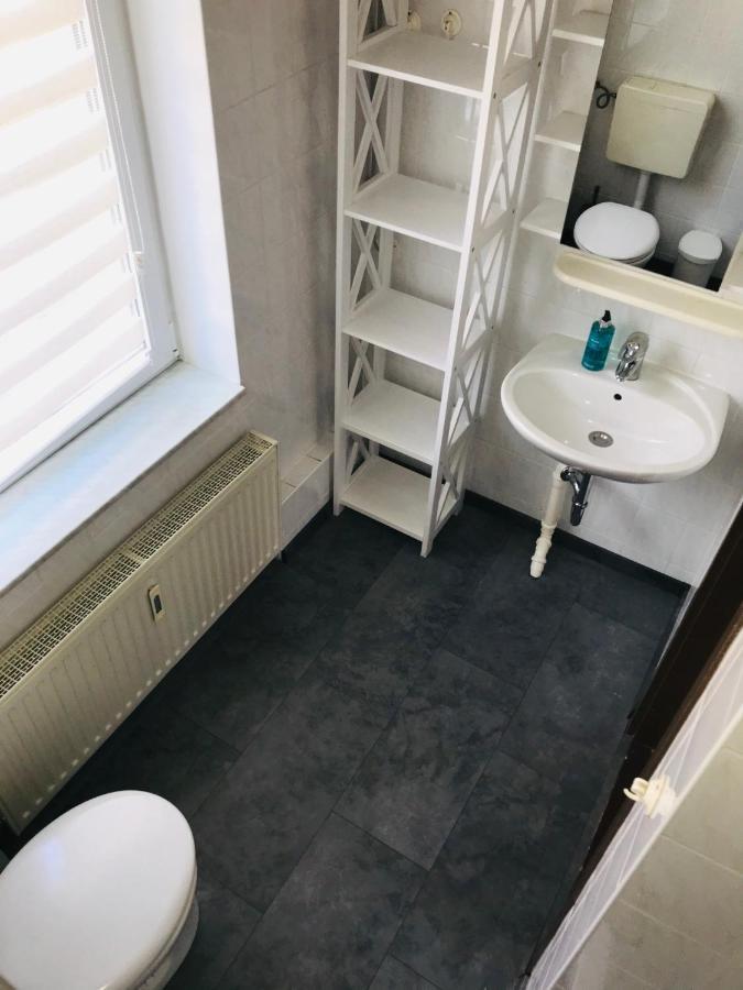 "Casa20200" 2 X Apartments Je 150Qm Fuer Business, Familien, Gruppen, Handwerker 15Min Von Berlin, Erdbeerhof, Outlet B5, 5Min Vom See Falkensee !! 2 Apartment Each 150Qm For Business , Families 15Min From Berlin!! Ngoại thất bức ảnh