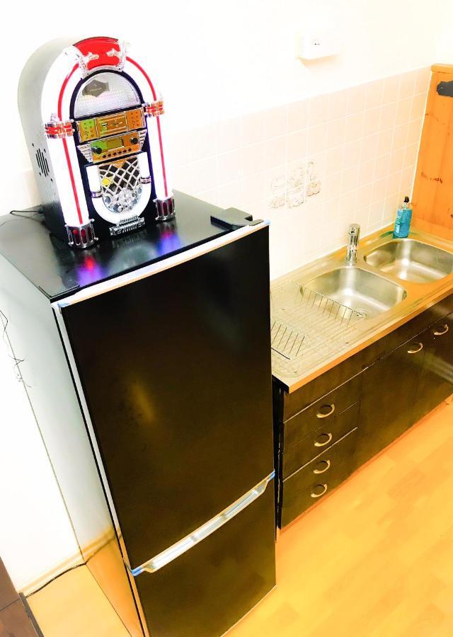 "Casa20200" 2 X Apartments Je 150Qm Fuer Business, Familien, Gruppen, Handwerker 15Min Von Berlin, Erdbeerhof, Outlet B5, 5Min Vom See Falkensee !! 2 Apartment Each 150Qm For Business , Families 15Min From Berlin!! Ngoại thất bức ảnh