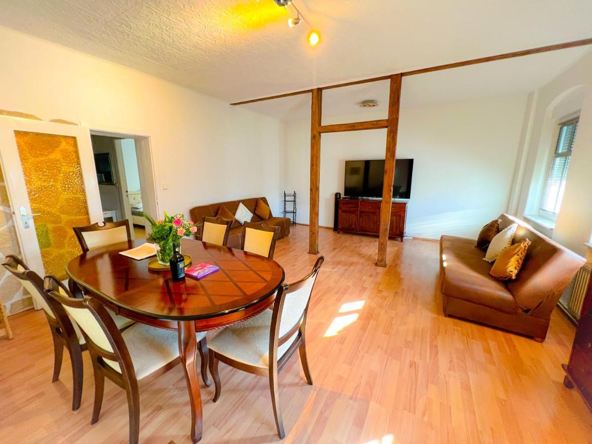 "Casa20200" 2 X Apartments Je 150Qm Fuer Business, Familien, Gruppen, Handwerker 15Min Von Berlin, Erdbeerhof, Outlet B5, 5Min Vom See Falkensee !! 2 Apartment Each 150Qm For Business , Families 15Min From Berlin!! Ngoại thất bức ảnh